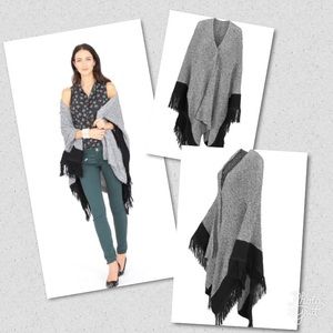 CAbi pepper cape NWOT